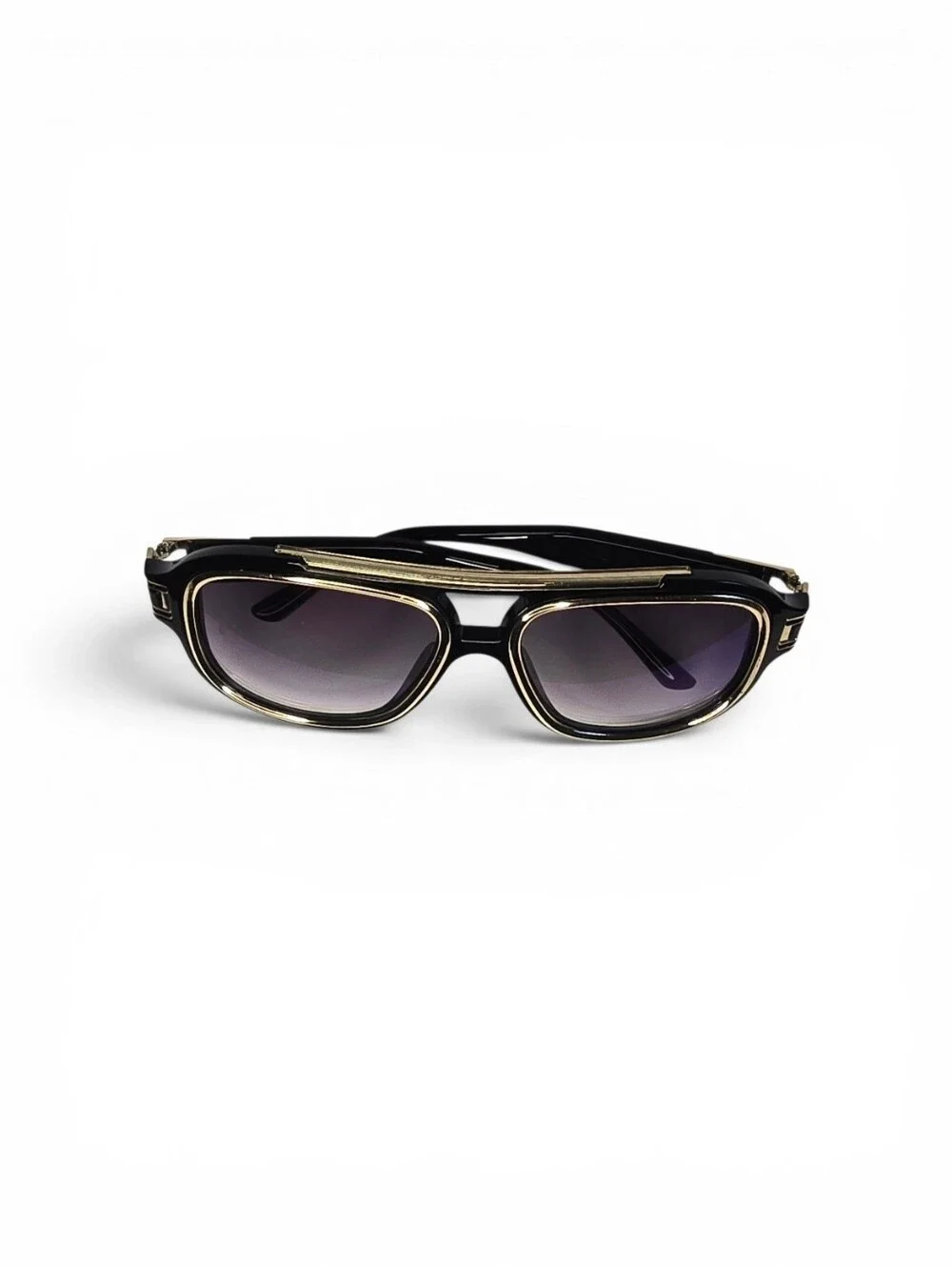 Black Aviator-Style Sunglasses with Gradient Gray Lenses